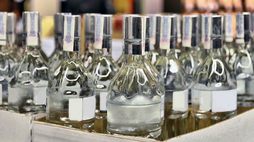 Правительство утвердило новые правила учета и представления деклараций об объеме производства и оборота этилового спирта, алкогольной и спиртосодержащей продукции.